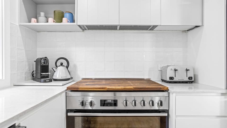 Easy-to-use layout for stress-free cooking.