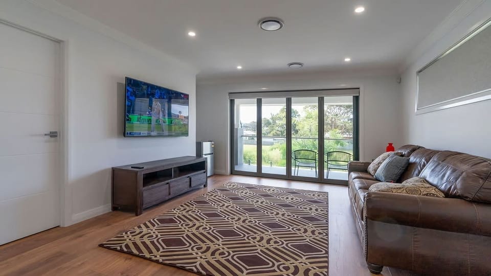 Elegant Everyday Living