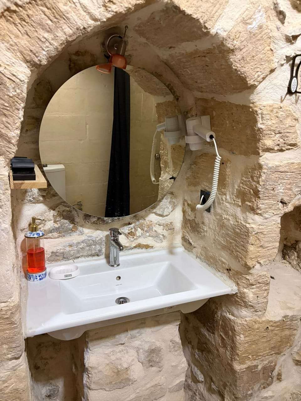 Standard Room | Bathroom