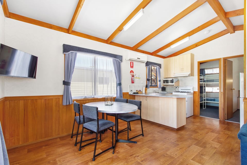 Standard 2 Bedroom Cabin | In-room dining
