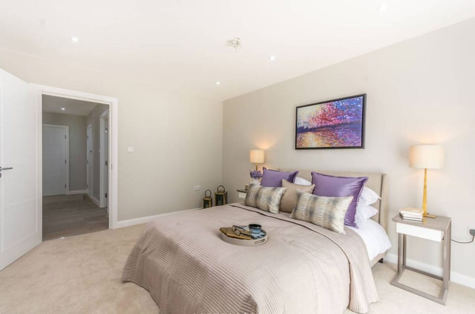Spacious Bedroom 2