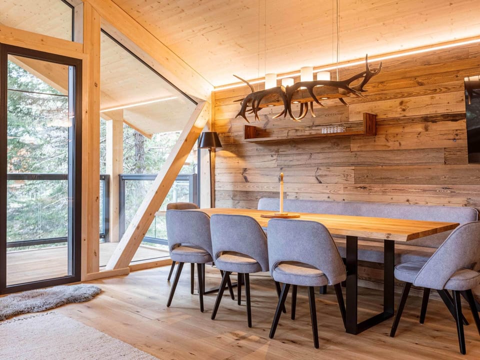 Chalet | Dining