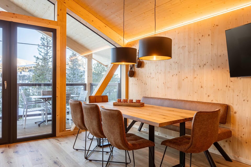 Chalet | Dining