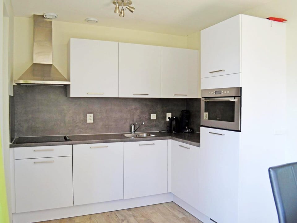 House | Private kitchen | Electric kettle, toaster, highchair