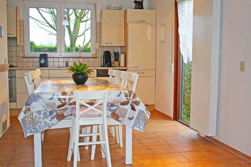 House | Dining