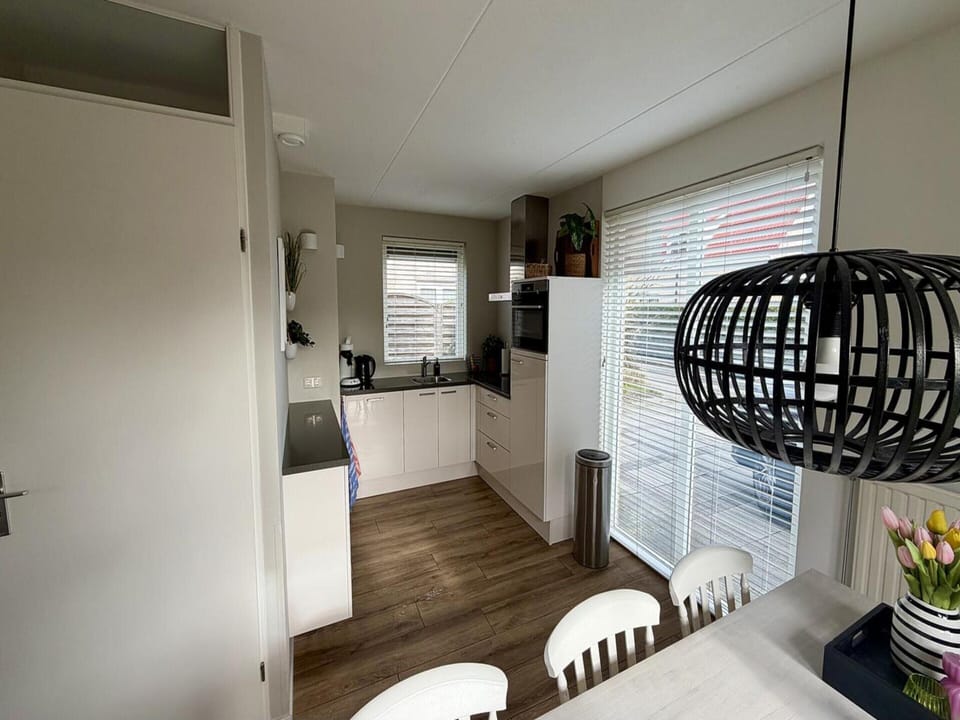 House | Private kitchen | Electric kettle, toaster