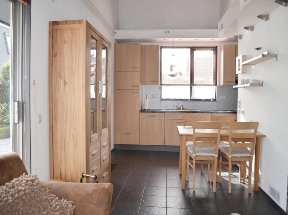 House | Private kitchen | Electric kettle, toaster