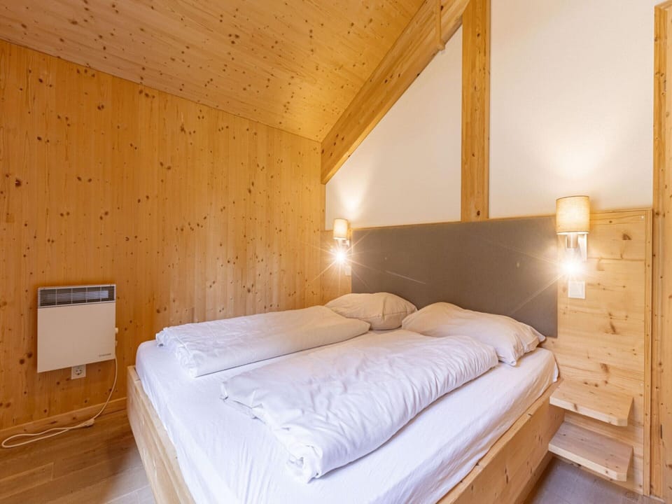Chalet | 4 bedrooms, individually furnished, bed sheets