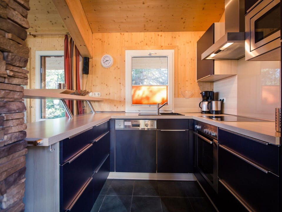 Chalet | Private kitchen | Electric kettle, toaster