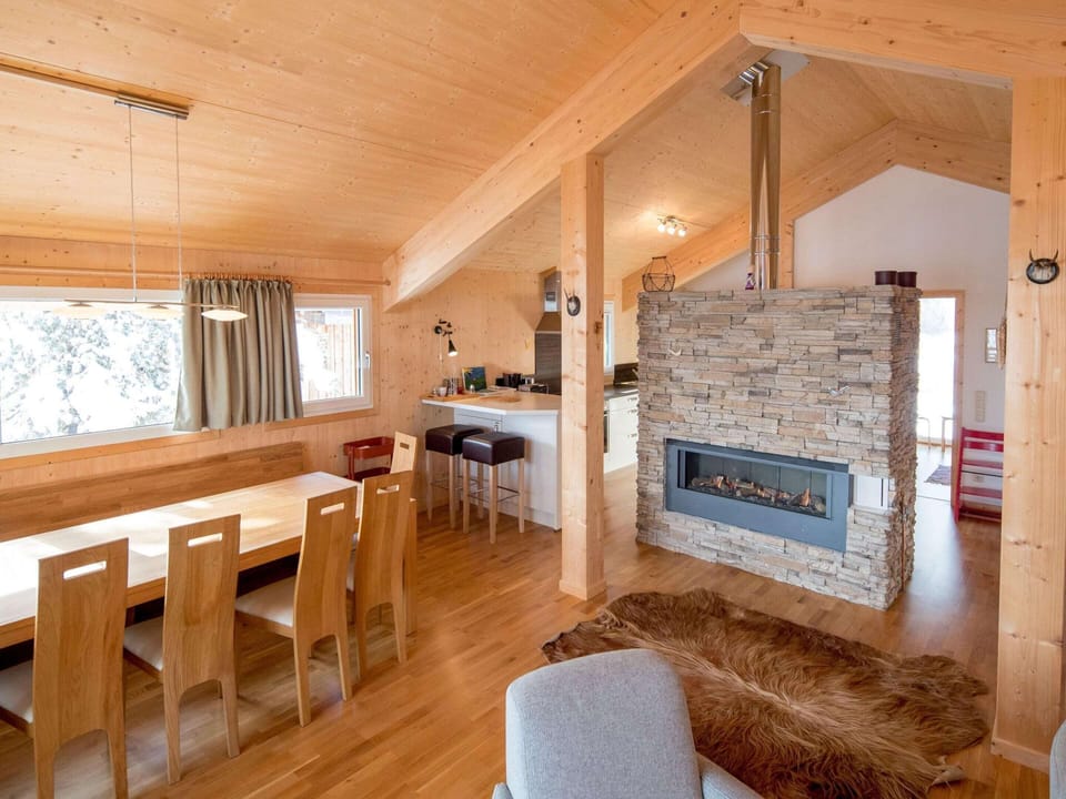 Chalet | Dining