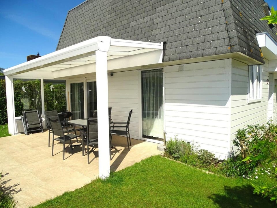 House | 3 bedrooms, individually furnished