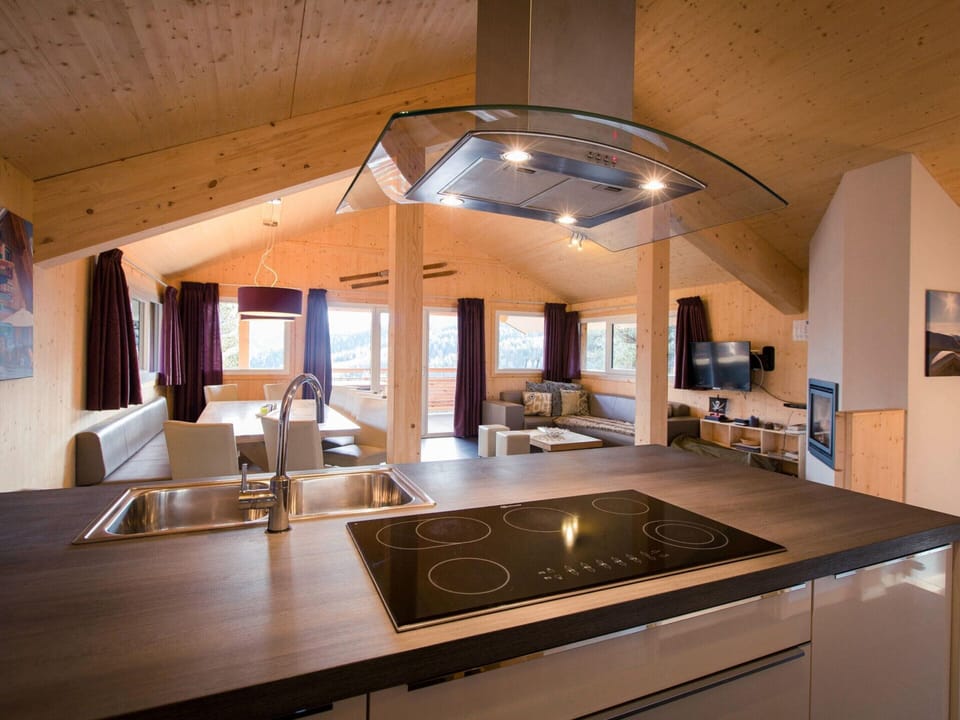 Chalet | Private kitchen | Electric kettle, toaster, highchair