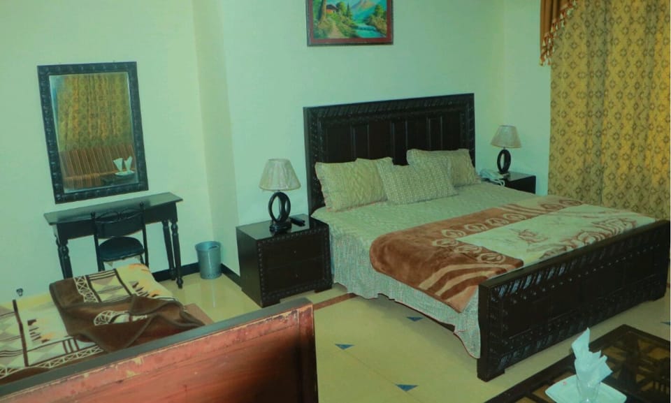 Family Room | WiFi (free)