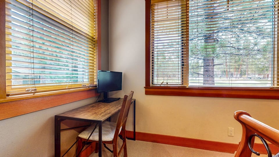 Townhome, 4 Bedrooms | Interior