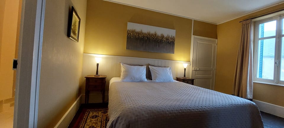 Double Room, Garden View | Free WiFi, bed sheets