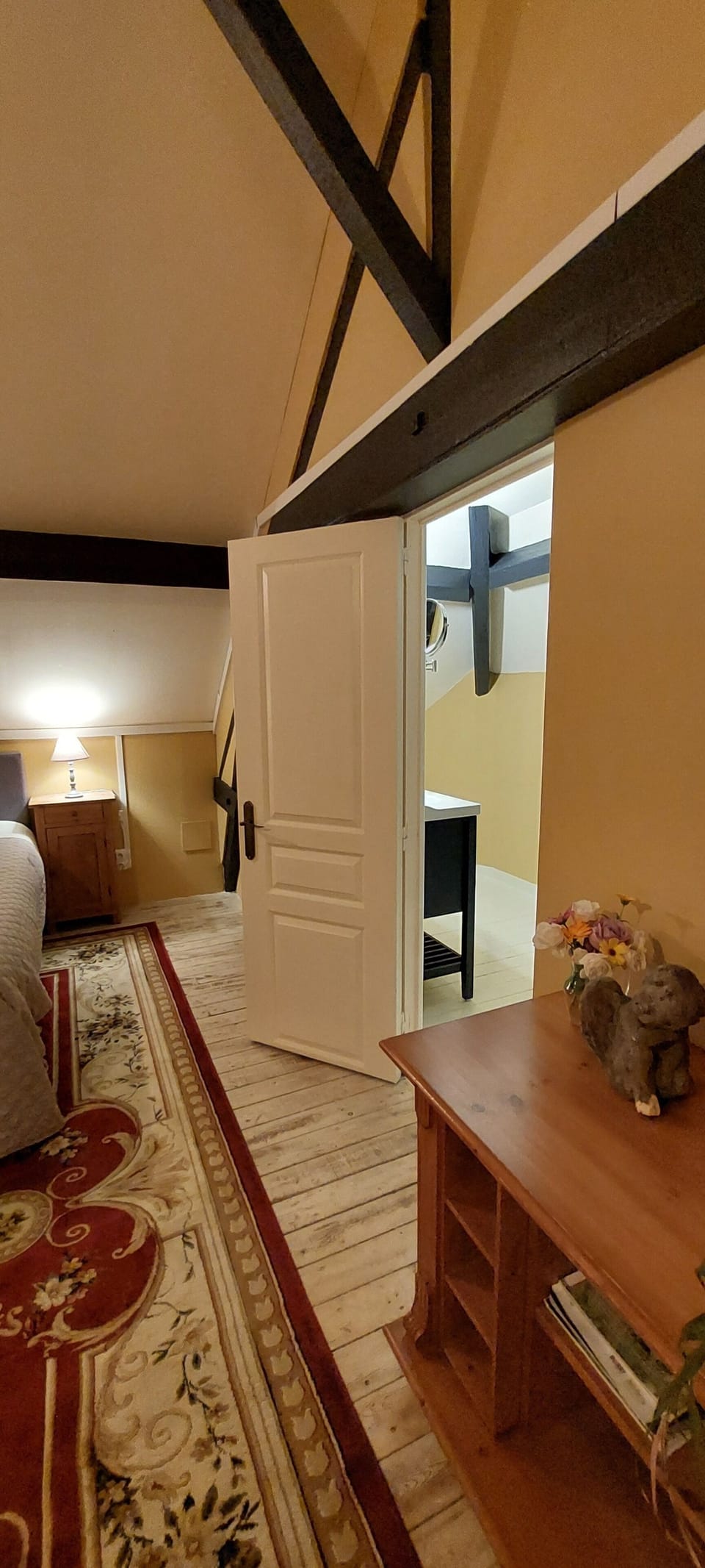 Deluxe Double Room | Free WiFi, bed sheets