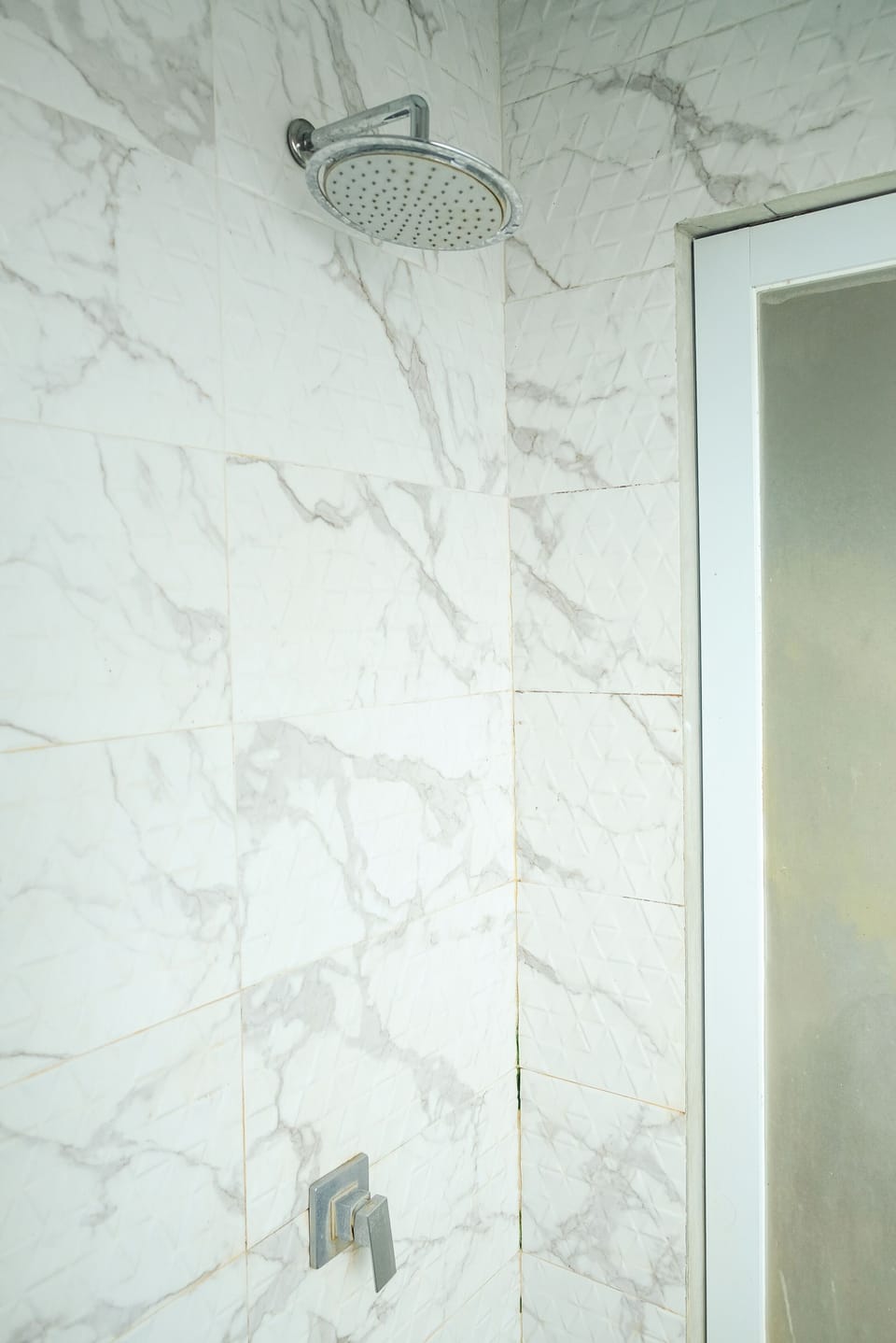 Standard Double Room | Bathroom | Shower, towels