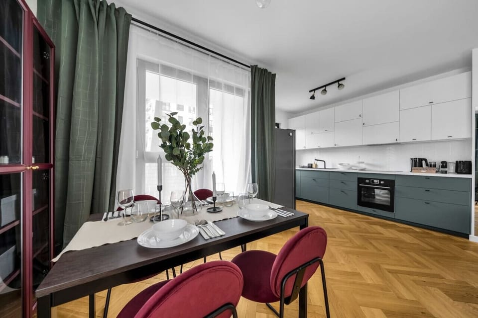 Dining Area | Book Now with RENTUJEMY