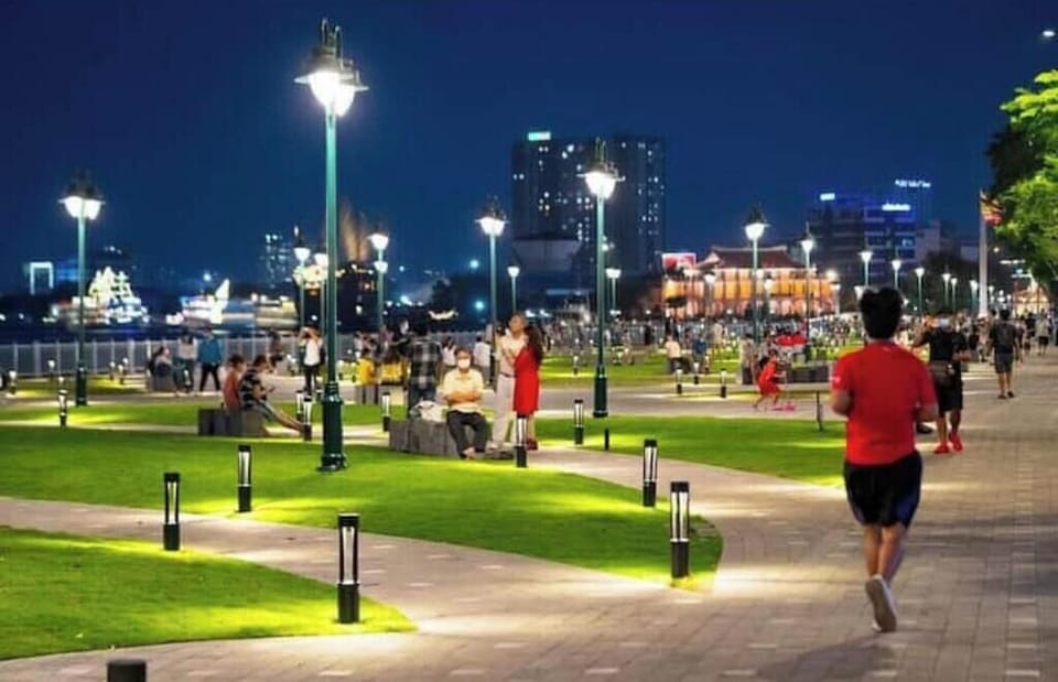 The riverside nearby