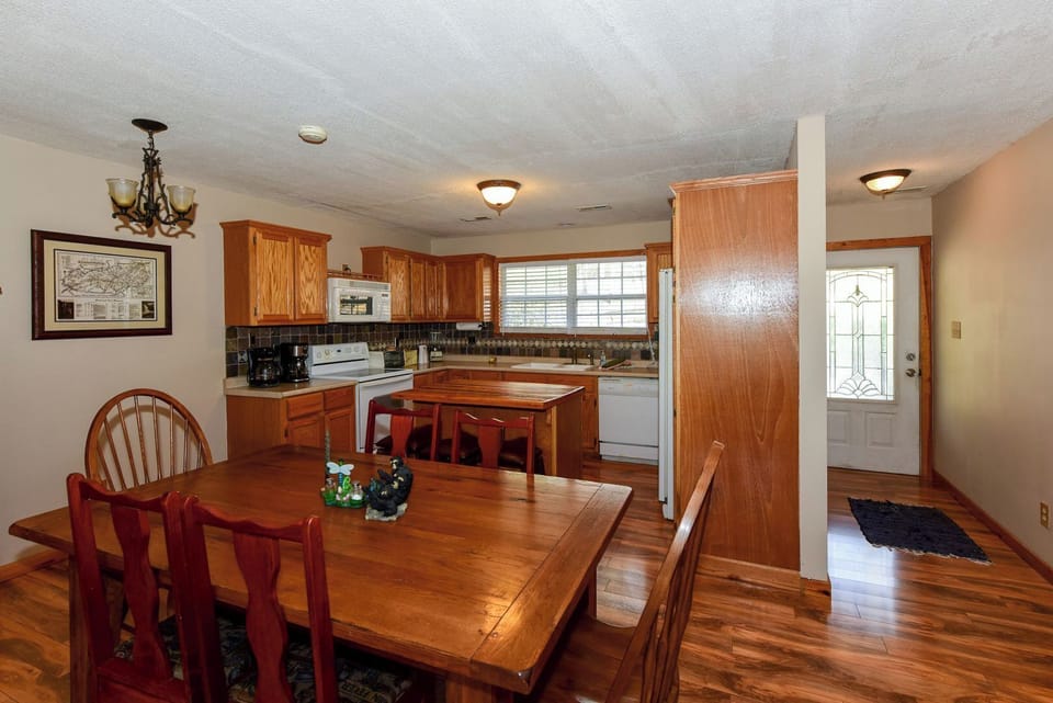 Tree Frog Dining Area