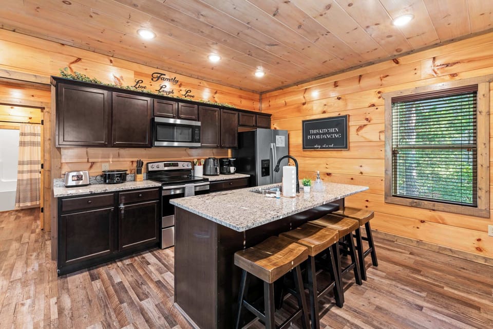 Create delicious meals in the well-equipped kitchen