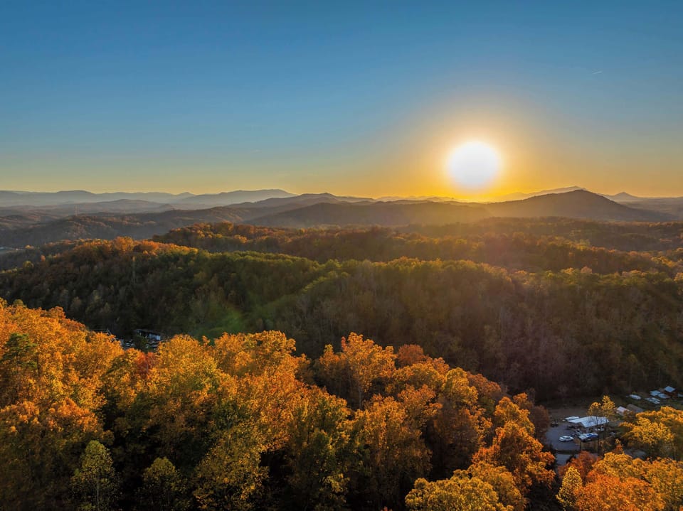 From dawn to dusk and beyond, breathtaking views await!