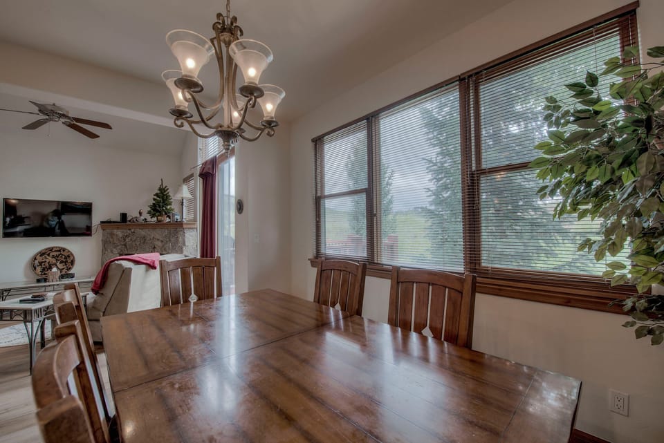 Dining table for 7