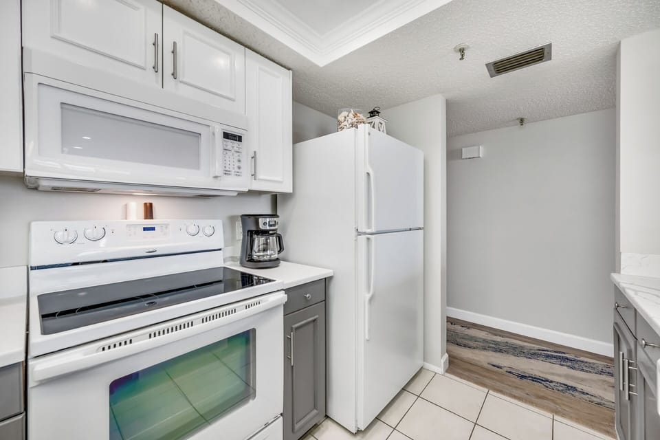 Fully equipped kitchen