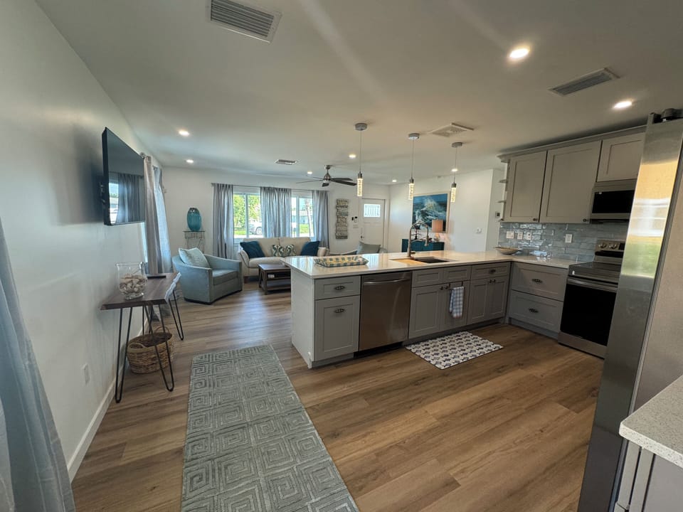 Kitchen/Greatroom
