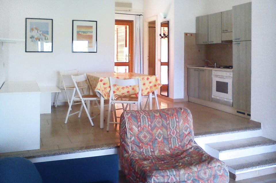 Apartment | Dining