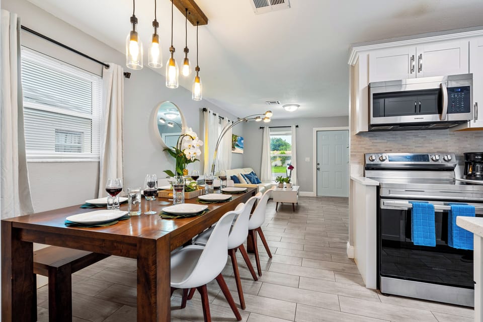 Step into the place where meals and memories will be created. Enjoy Your Stay 