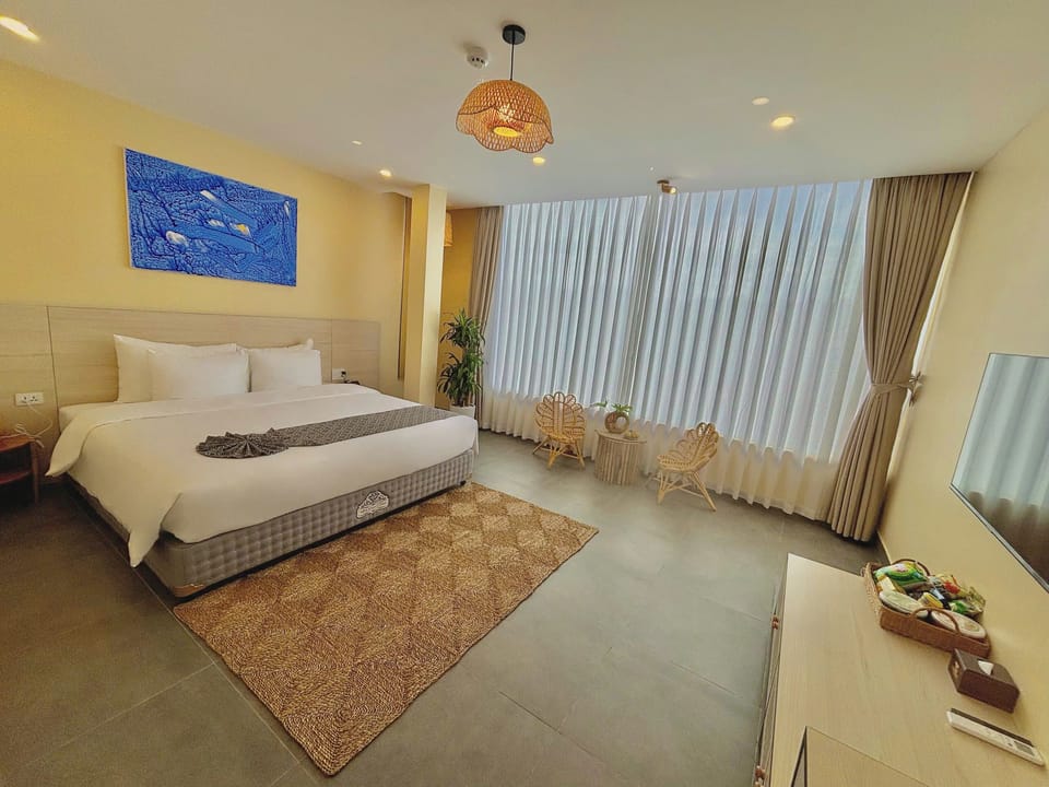 Deluxe Double Room | Desk, soundproofing, free WiFi, bed sheets