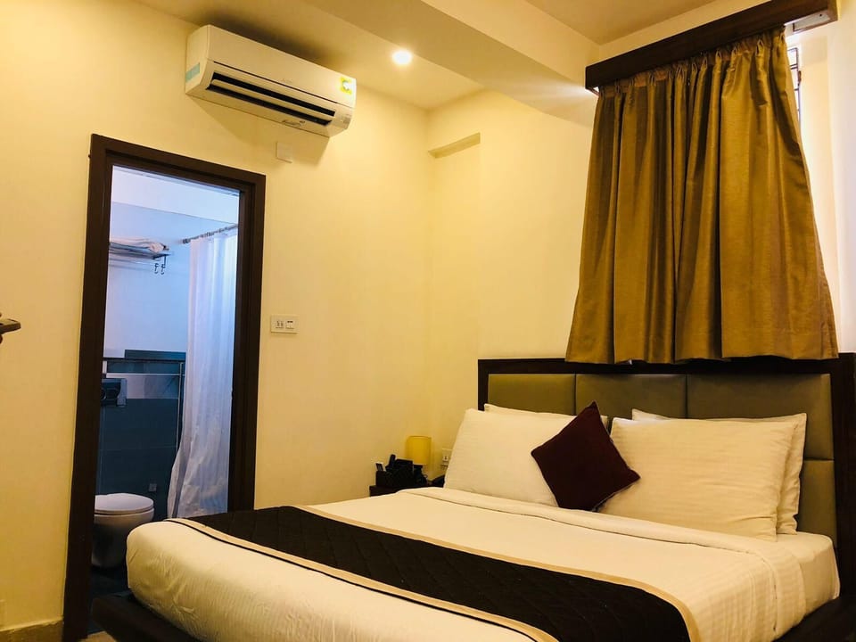 Deluxe Room | Premium bedding, soundproofing, free WiFi, bed sheets
