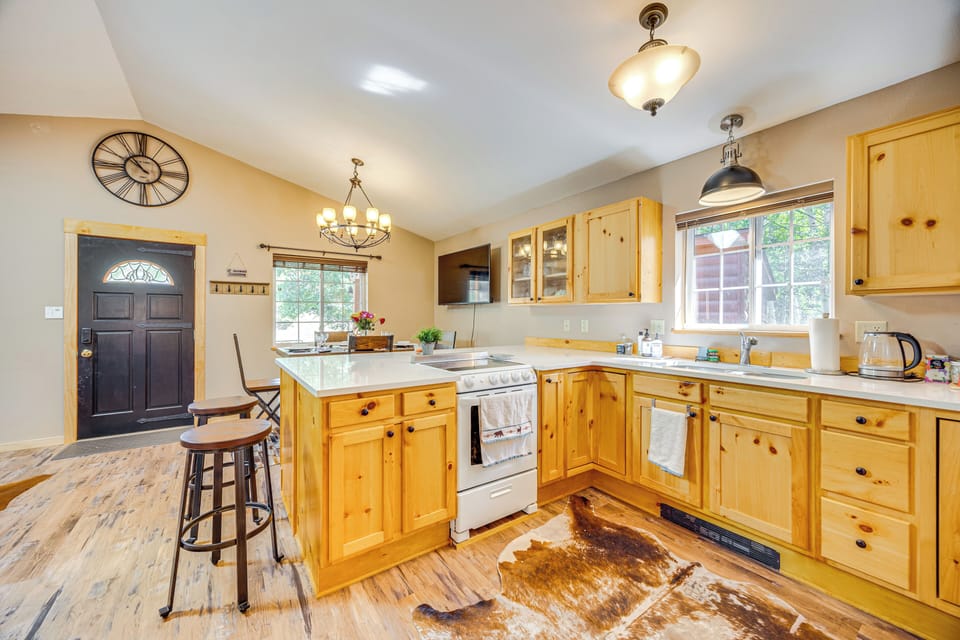 Kitchen | Cooking Basics | Pod Coffee Maker | Microwave | Toaster | Spices