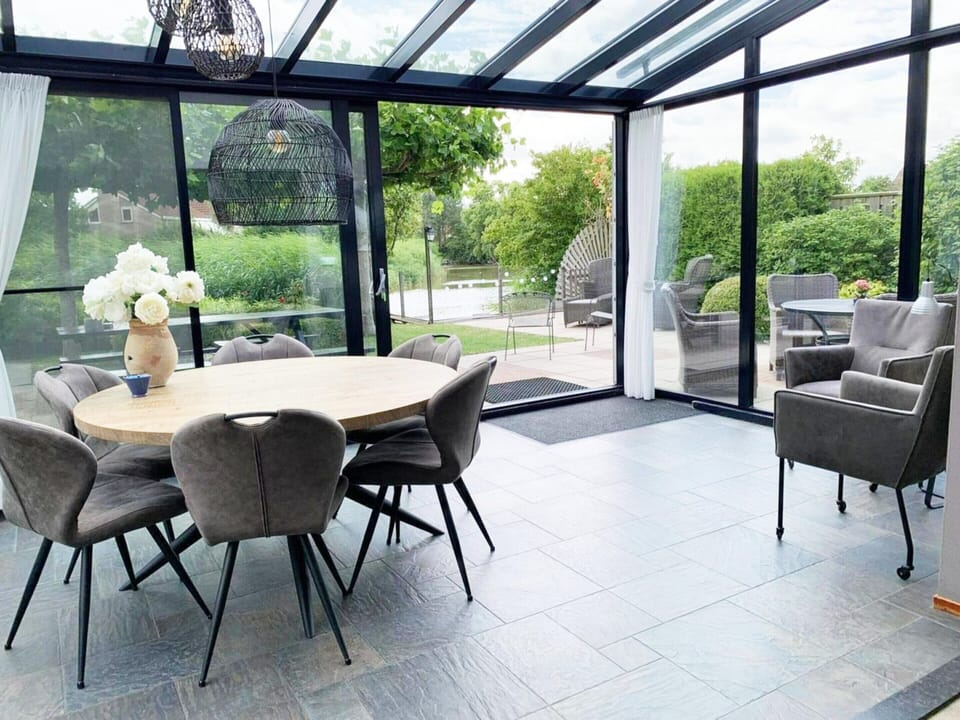 House | Dining