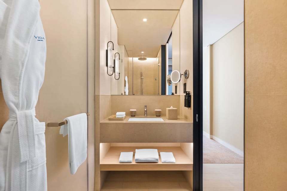 Deluxe Room, 2 Twin Beds, City View | Bathroom | Designer toiletries, hair dryer, bathrobes, slippers