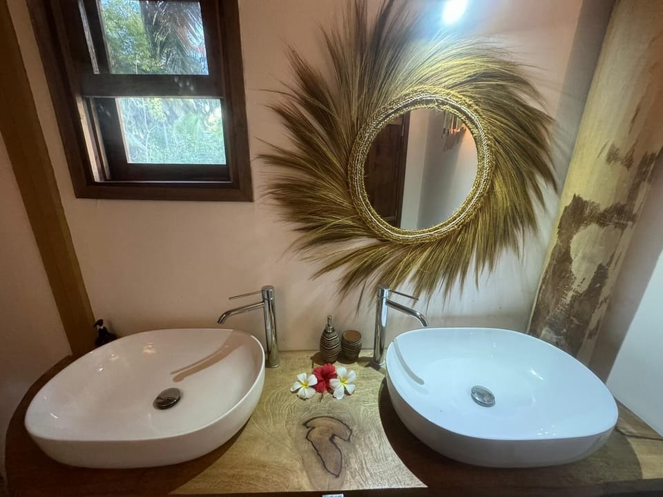 Superior Suite, Garden View | Laptop workspace, soundproofing, free WiFi