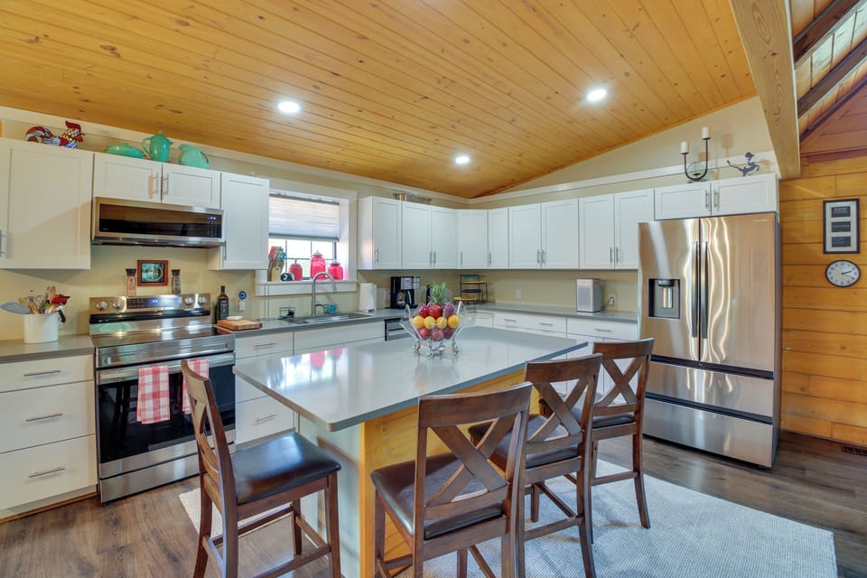 House (3 Bedrooms) | Interior
