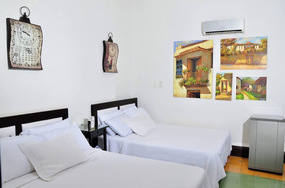Standard Twin Room | Desk, soundproofing, iron/ironing board, free WiFi