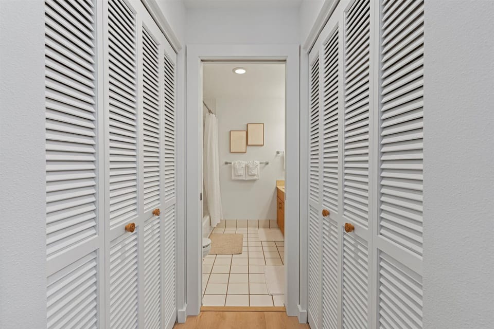 Closeted Entry to En Suite Bathroom