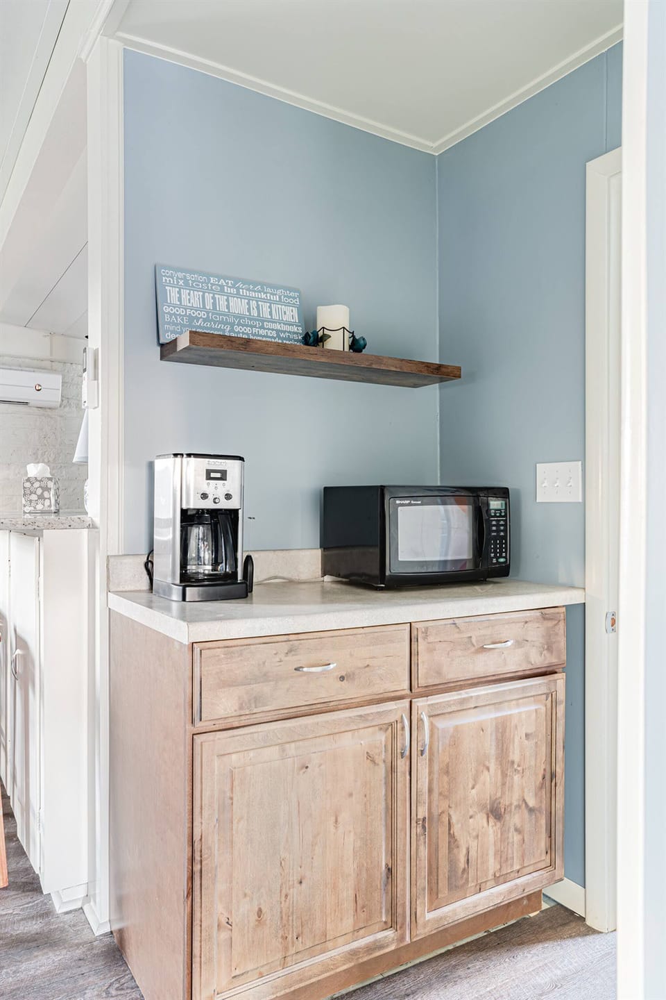 Open style kitchen with plenty of room for friends to gather