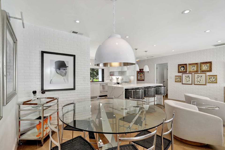 House, Multiple Beds, Pool Access, Pool View (Ocean Breeze Villa) | Dining