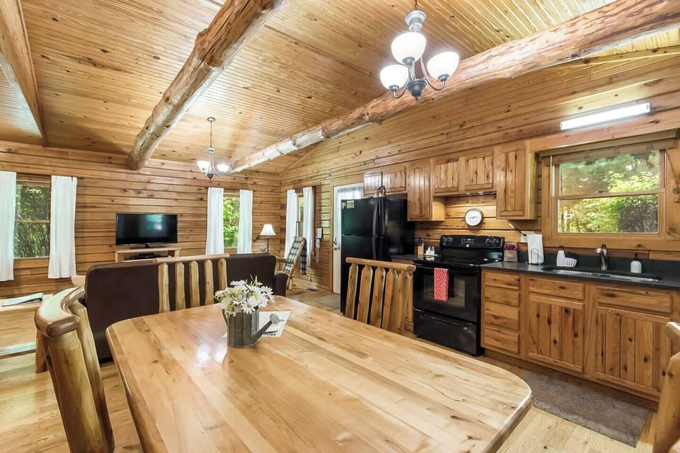 Custom log dining set