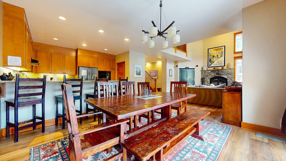 Dining Room, Dining Table, Furniture, Indoors, Table