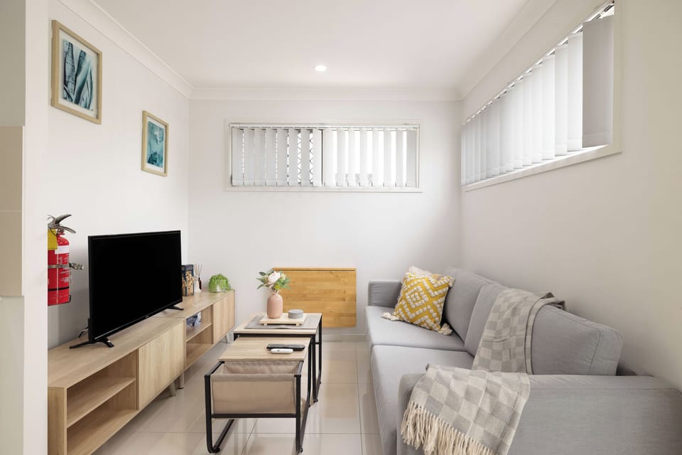 Private Living Area (2)