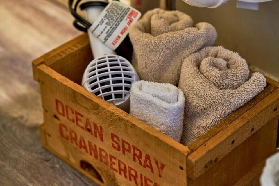 Bathroom amenities