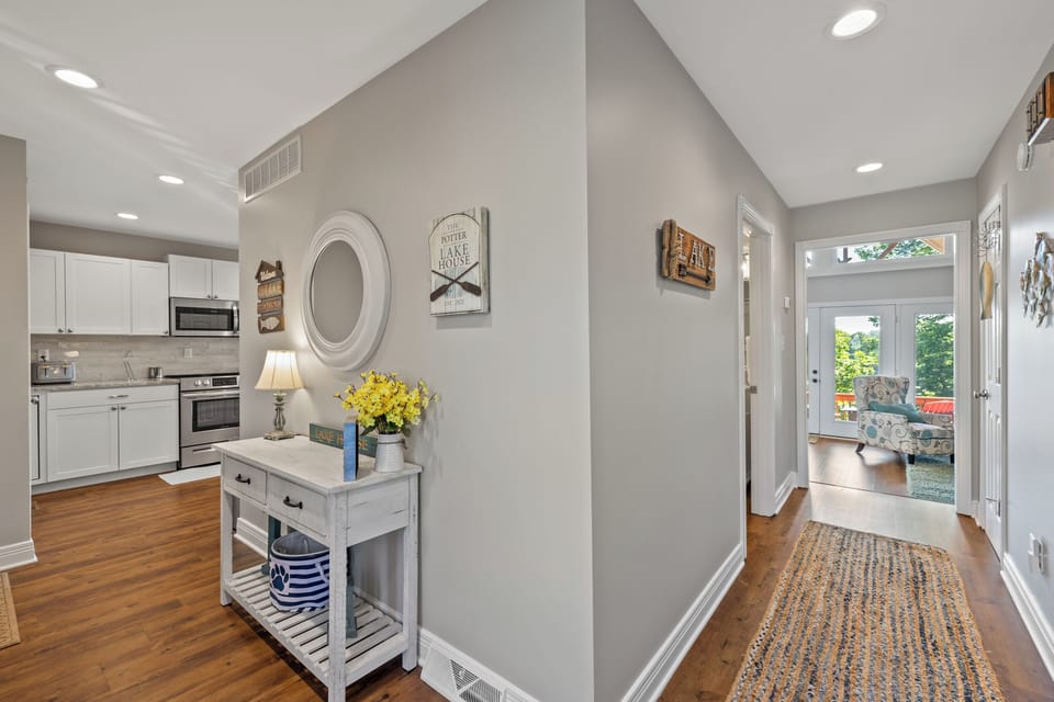 Entry way 