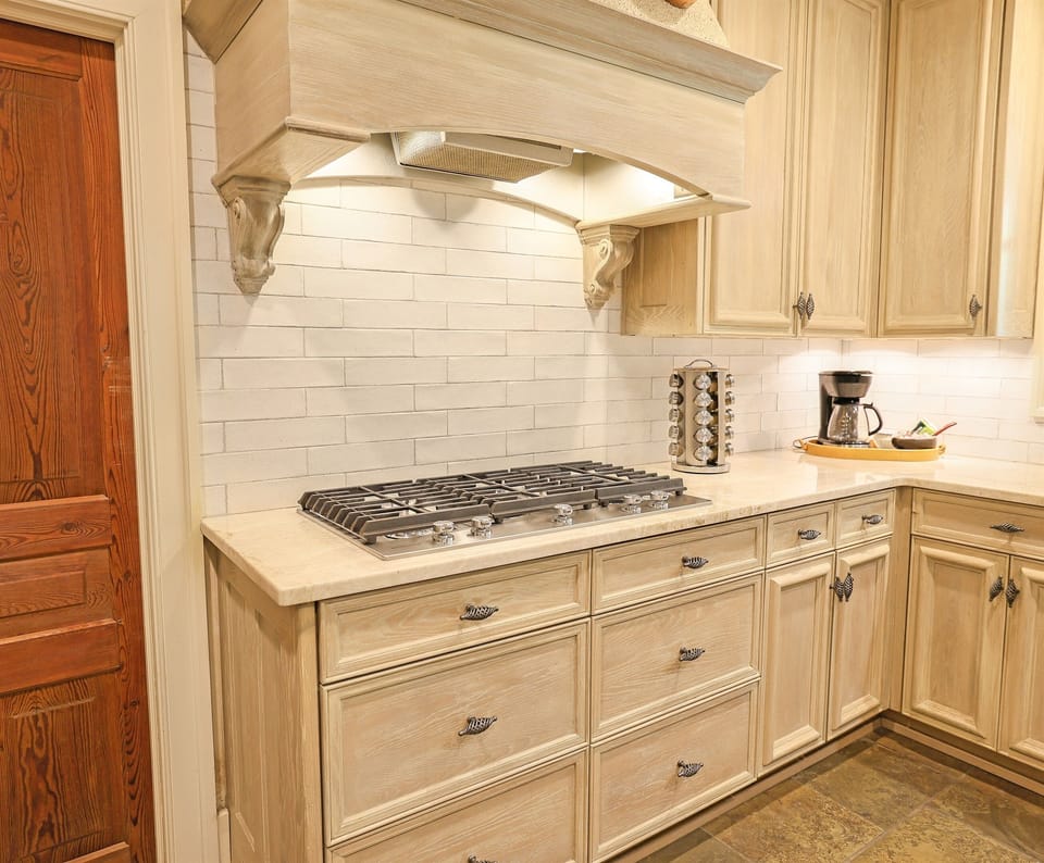 Chef's Kitchen-gas range