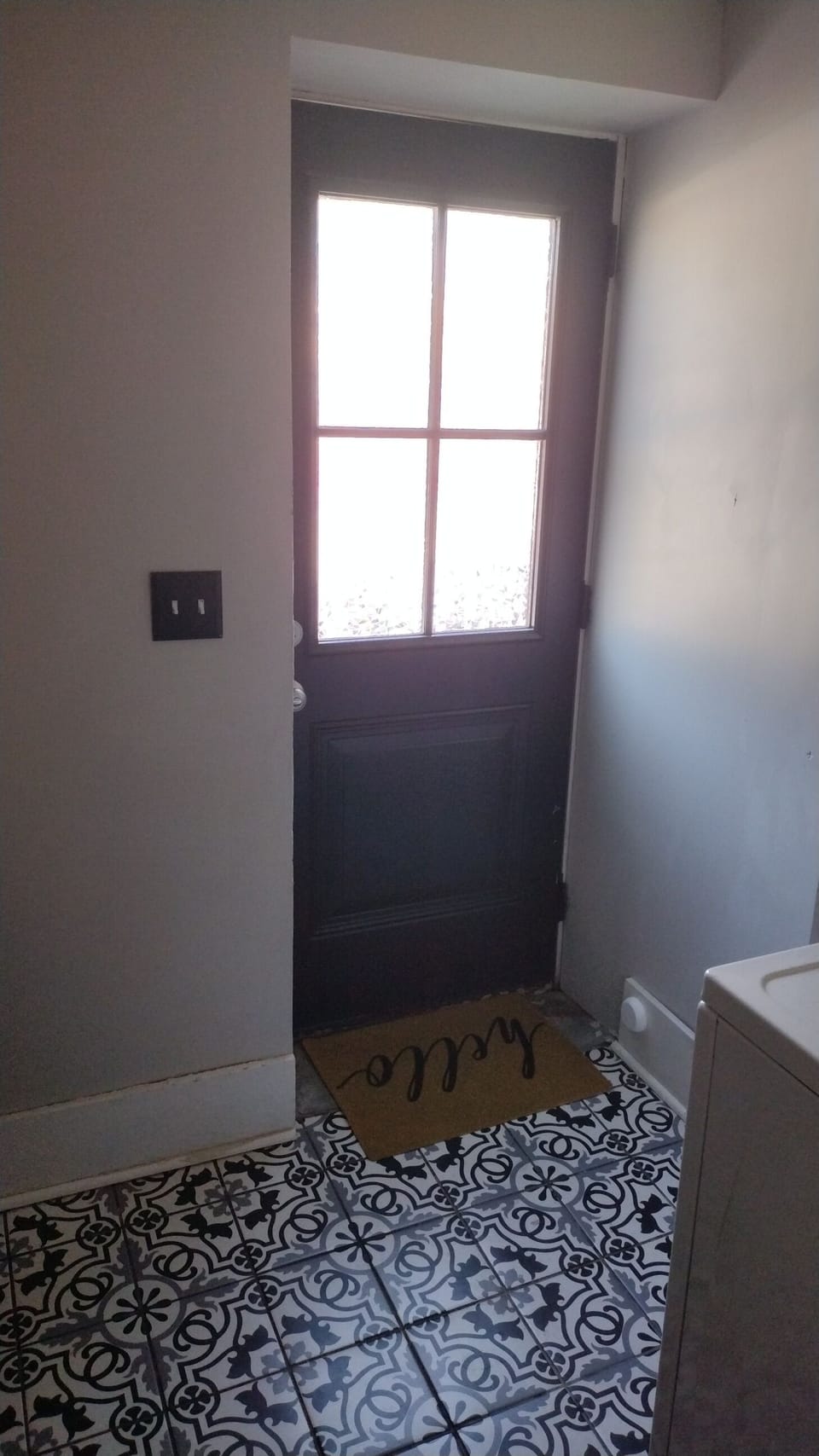 Back entrance with washroom