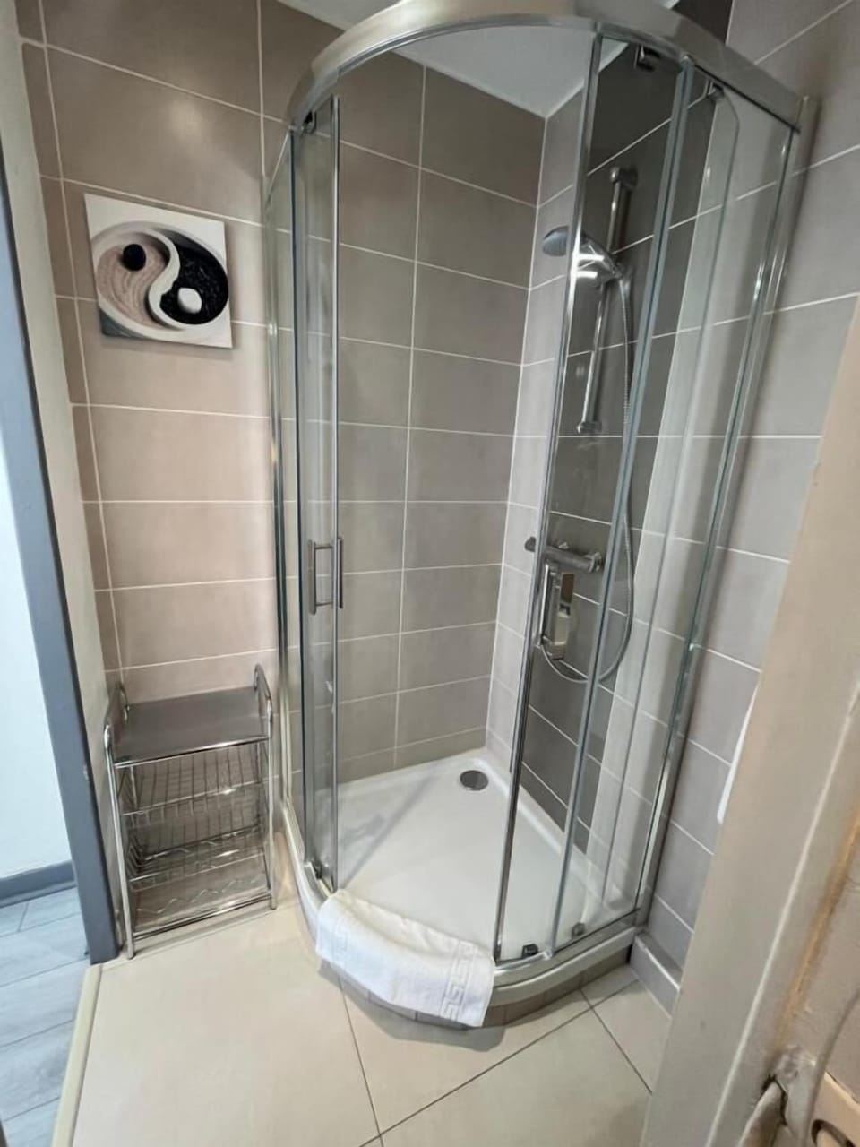 Bathroom | Hair dryer, towels, soap, shampoo